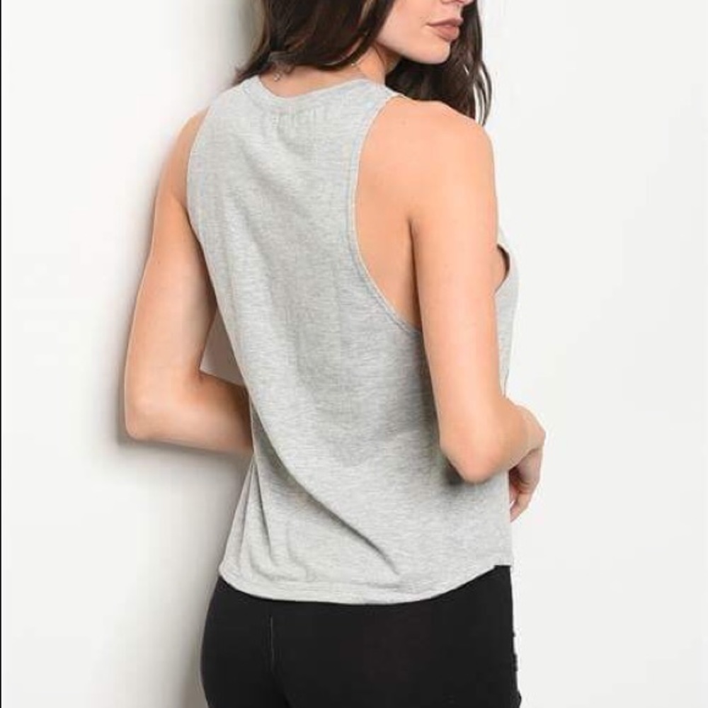 NWT Wild Feminist Grey Loose Graphic Tank - Picture 3 of 6